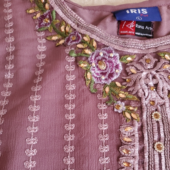 New 3 Piece Embroidered Chiffon Outfit - Picture 9 of 16